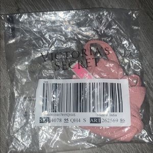 VICTORIA SECRET thong **UNOPENED NEVER WORN**